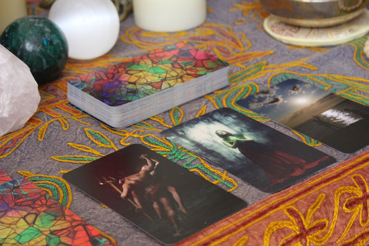 How To Do A Simple Three Card Spread