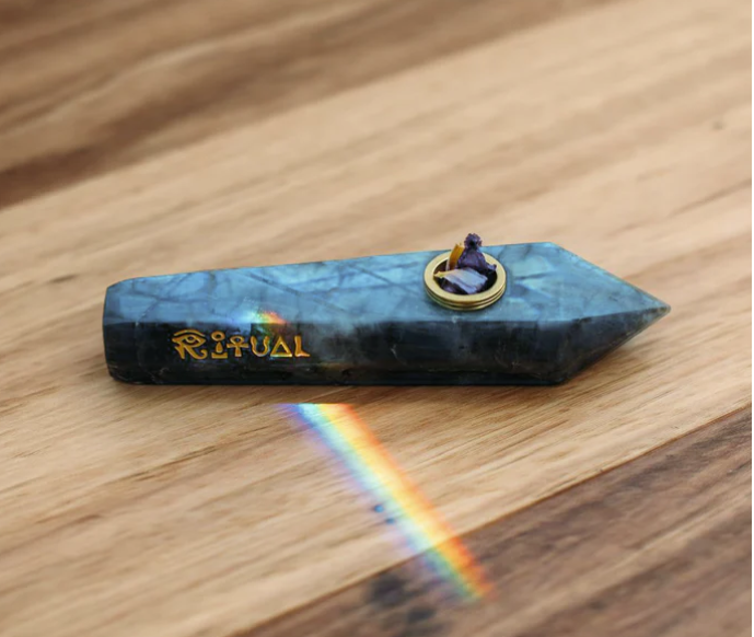 Labradorite Pipe + 1 Pack of Blue Lotus Flowers