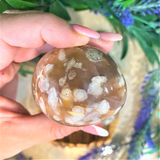 Flower Agate Palmstone